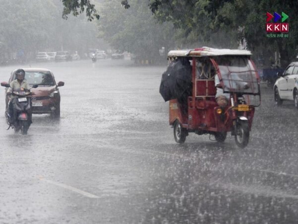 Delhi Weather Update: Torrential Rainfall Brings Traffic Chaos,