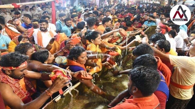 Devotees Throng Baba Garib Nath Temple in Muzaffarpur