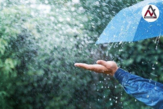 Delhi Weather : Heavy Rain Forecast Before Independence Day, Showers to Continue Till August 17