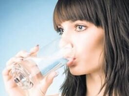 Does Drinking Hot Water Really Help in Weight Loss? Experts Reveal the Truth