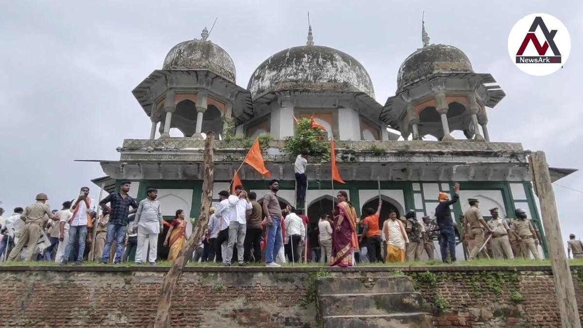 Fatehpur Dispute: Claims, Counterclaims, and the History Behind the Controversial Structure