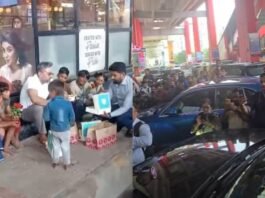 Honey Singh attracts crowd at Electronic Metro Station Noida Sector 63 as he feeds poor children