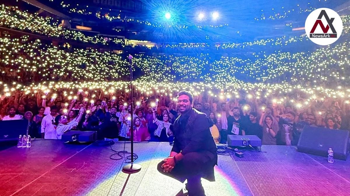 Zakir Khan becomes first Indian to perform in Hindi at New York's MSG, gets standing ovation
